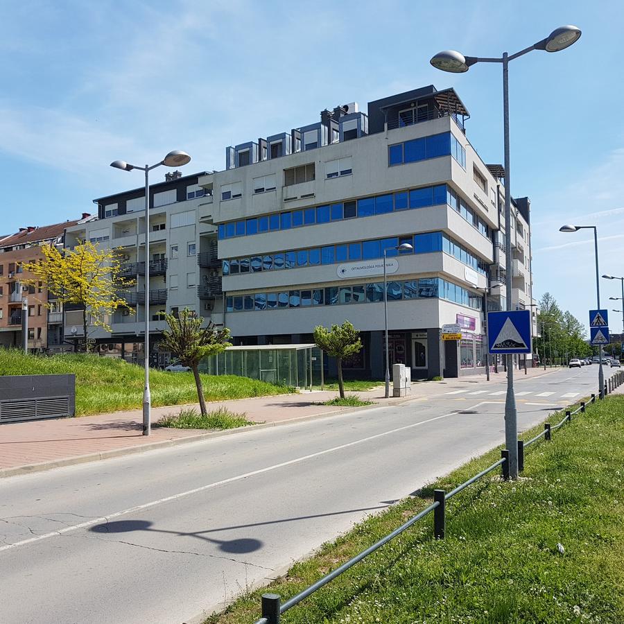Apartment Viktor,Parking Osijek Exterior photo